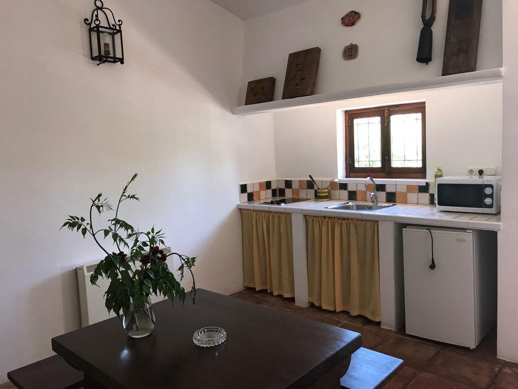 Cortijo Nuevo Alojamiento Rural Cuevas del Becerro Екстериор снимка